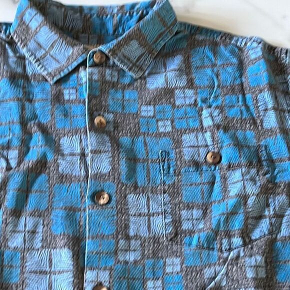Tommy Bahama SS 100% Silk Button Up Sz. Large - Picture 4 of 11